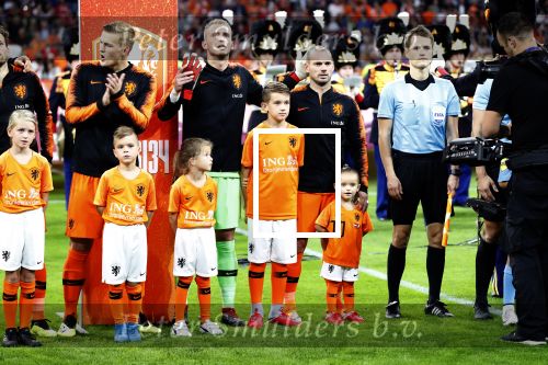 Amsterdam 6 mei 2018
Nederland-Peru 2-1 . Afscheidswedstrijd Wesley Sneijder . Zijn vrouw Yolanthe Sneijder Cabau en zoons Jessey en Xess Xava zijn natuurlijk aanwezig.