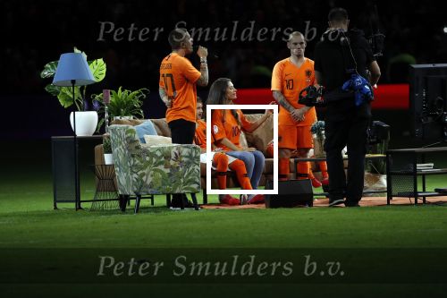 Amsterdam 6 mei 2018
Nederland-Peru 2-1 . Afscheidswedstrijd Wesley Sneijder . Zijn vrouw Yolanthe Sneijder Cabau en zoons Jessey en Xess Xava zijn natuurlijk aanwezig. Andre Hazes zong voor Wesley