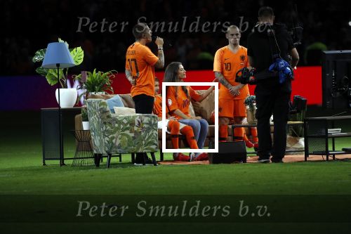 Amsterdam 6 mei 2018
Nederland-Peru 2-1 . Afscheidswedstrijd Wesley Sneijder . Zijn vrouw Yolanthe Sneijder Cabau en zoons Jessey en Xess Xava zijn natuurlijk aanwezig. Andre Hazes zong voor Wesley