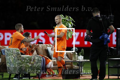 Amsterdam 6 mei 2018
Nederland-Peru 2-1 . Afscheidswedstrijd Wesley Sneijder . Zijn vrouw Yolanthe Sneijder Cabau en zoons Jessey en Xess Xava zijn natuurlijk aanwezig. Andre Hazes zong voor Wesley