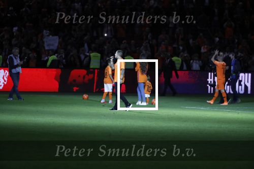 Amsterdam 6 mei 2018
Nederland-Peru 2-1 . Afscheidswedstrijd Wesley Sneijder . Zijn vrouw Yolanthe Sneijder Cabau en zoons Jessey en Xess Xava zijn natuurlijk aanwezig. Andre Hazes zong voor Wesley