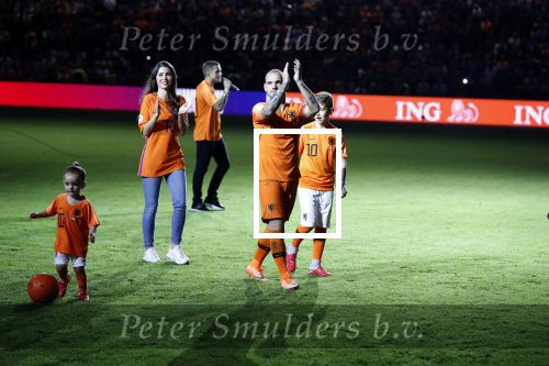 Amsterdam 6 mei 2018
Nederland-Peru 2-1 . Afscheidswedstrijd Wesley Sneijder . Zijn vrouw Yolanthe Sneijder Cabau en zoons Jessey en Xess Xava zijn natuurlijk aanwezig.