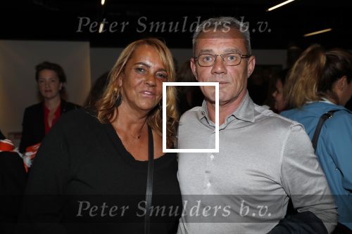 Amsterdam 6 mei 2018
Nederland-Peru 2-1 . Afscheidswedstrijd Wesley Sneijder . Zijn vrouw Yolanthe Sneijder Cabau en zoons Jessey en Xess Xava zijn natuurlijk aanwezig. Barry en Silvia Sneijder ouders Wesley