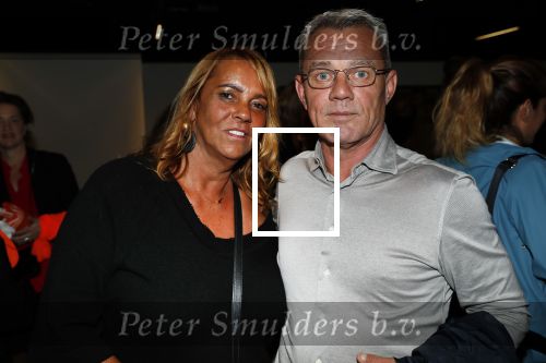Amsterdam 6 mei 2018
Nederland-Peru 2-1 . Afscheidswedstrijd Wesley Sneijder . Zijn vrouw Yolanthe Sneijder Cabau en zoons Jessey en Xess Xava zijn natuurlijk aanwezig. Barry en Silvia Sneijder ouders Wesley