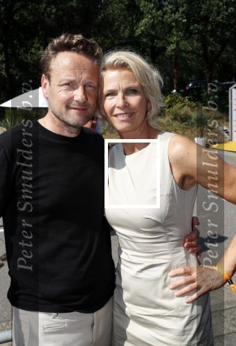 Hilversum 27 augustus 2019
Najaarspresentatie NPO op het mediapark. Anita Witzier met haar man Michiel