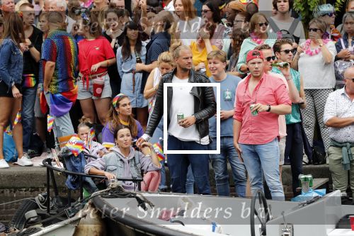 Amsterdam 3 augustus 2019
Gaypride in de grachten van Amsterdam.
Birgit Schuurman met haar nieuwe vriend Sander v Haarlem.