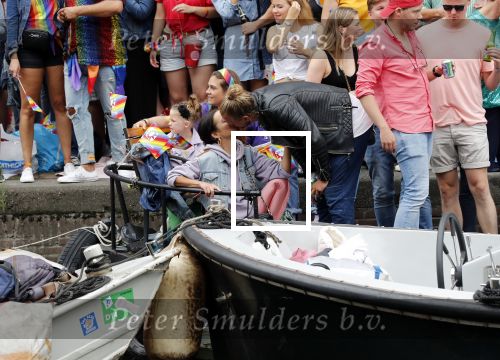 Amsterdam 3 augustus 2019
Gaypride in de grachten van Amsterdam.
Birgit Schuurman met haar nieuwe vriend Sander v Haarlem.