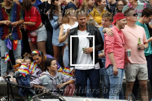 Amsterdam 3 augustus 2019
Gaypride in de grachten van Amsterdam.
Birgit Schuurman met haar nieuwe vriend Sander v Haarlem.