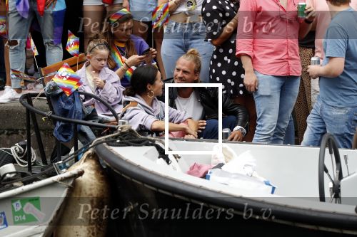 Amsterdam 3 augustus 2019
Gaypride in de grachten van Amsterdam.
Birgit Schuurman met haar nieuwe vriend Sander v Haarlem.