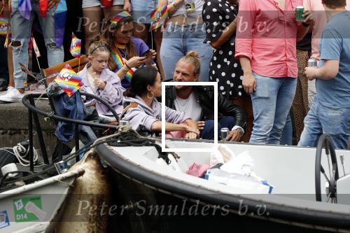 Amsterdam 3 augustus 2019
Gaypride in de grachten van Amsterdam.
Birgit Schuurman met haar nieuwe vriend Sander v Haarlem.