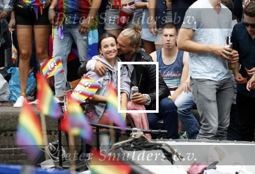 Amsterdam 3 augustus 2019
Gaypride in de grachten van Amsterdam.
Birgit Schuurman met haar nieuwe vriend Sander v Haarlem.