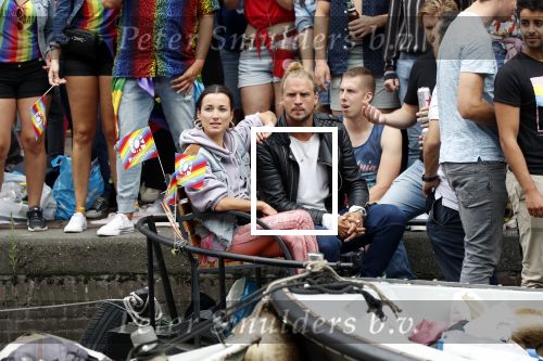 Amsterdam 3 augustus 2019
Gaypride in de grachten van Amsterdam.
Birgit Schuurman met haar nieuwe vriend Sander v Haarlem.
