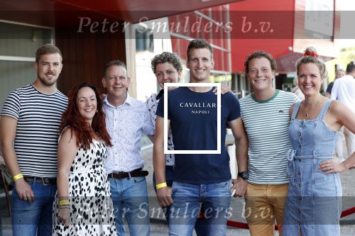 Ede 31 augustus 2019
Boer zoekt vrouw Event in pathe Ede.
Aanwezig oa Yvon Jaspers Boerin Steffi (  en vriend Roel) Michelle v Asseldonk ( en vriend Maarten) Boer Wim ( en vriendin Marit)