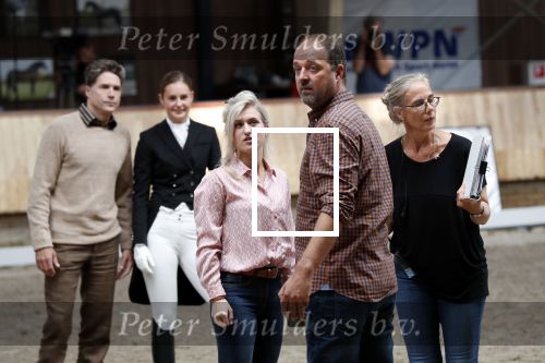 Ermelo 20 augustus 2019
Opnames film whitestar met oa Britt Dekker, Florence Vos Weeda, Kees Boot, Tina de Bruin, Bart Klever, Daniel BoÃ¯ssevain, Tim Douwsma en Peggy Vrijens. Bart Willemsen is de uitvoerend producent.