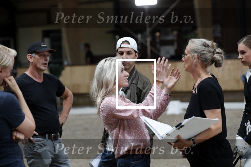 Ermelo 20 augustus 2019
Opnames film whitestar met oa Britt Dekker, Florence Vos Weeda, Kees Boot, Tina de Bruin, Bart Klever, Daniel BoÃ¯ssevain, Tim Douwsma en Peggy Vrijens. Bart Willemsen is de uitvoerend producent.