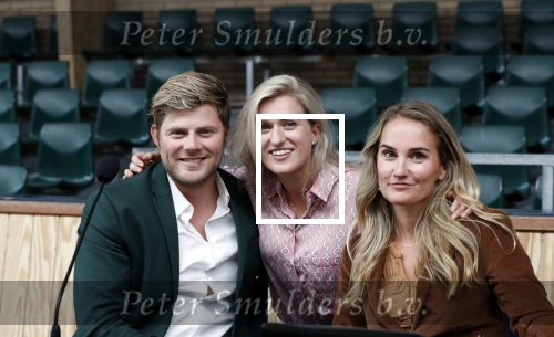 Ermelo 20 augustus 2019
Opnames film whitestar met oa Britt Dekker, Florence Vos Weeda, Kees Boot, Tina de Bruin, Bart Klever, Daniel BoÃ¯ssevain, Tim Douwsma en Peggy Vrijens. Bart Willemsen is de uitvoerend producent.