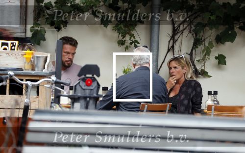 Amsterdam 28 augustus 2019
Candy Dulfer met vriend Rafael op terras en daarna op de fiets in Amsterdam.