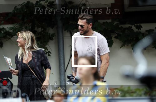 Amsterdam 28 augustus 2019
Candy Dulfer met vriend Rafael op terras en daarna op de fiets in Amsterdam.
