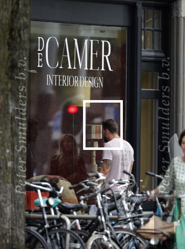 Amsterdam 28 augustus 2019
Candy Dulfer met vriend Rafael op terras en daarna op de fiets in Amsterdam.