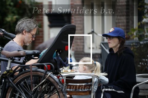 Amsterdam 3 augustus 2019
Carice v Houten met haar vriend Guy Pierce en hiun kindje.