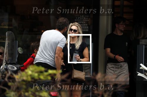 Amsterdam 28 augustus 2019
Chantal janzen met man Marco Geeratz en hun zoontje op de cornelis schuytstraat.