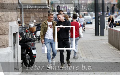 Amsterdam 22 augustus 2019
Djarno Hofland met zijn nieuwe mercedes.