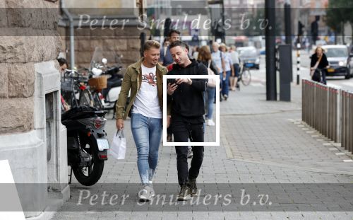 Amsterdam 22 augustus 2019
Djarno Hofland met zijn nieuwe mercedes.