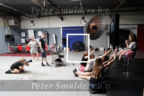 Almere 27 augustus 2019
Estelle Cruijff heeft fotoshoot ( estelle als fotograaf) voor 15 jarig bestaan esther vergeer foundation. Het motto is â€œdurf te dromenâ€
