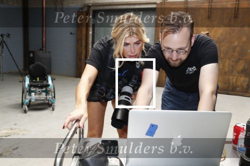 Almere 27 augustus 2019
Estelle Cruijff heeft fotoshoot ( estelle als fotograaf) voor 15 jarig bestaan esther vergeer foundation. Het motto is â€œdurf te dromenâ€