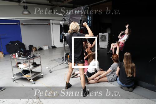 Almere 27 augustus 2019
Estelle Cruijff heeft fotoshoot ( estelle als fotograaf) voor 15 jarig bestaan esther vergeer foundation. Het motto is â€œdurf te dromenâ€
