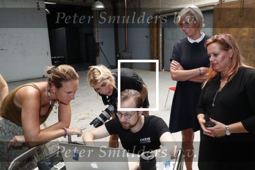 Almere 27 augustus 2019
Estelle Cruijff heeft fotoshoot ( estelle als fotograaf) voor 15 jarig bestaan esther vergeer foundation. Het motto is â€œdurf te dromenâ€