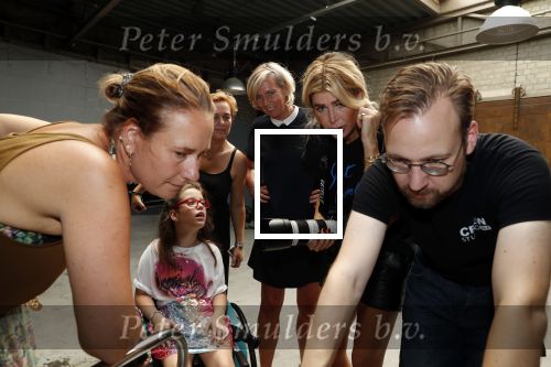 Almere 27 augustus 2019
Estelle Cruijff heeft fotoshoot ( estelle als fotograaf) voor 15 jarig bestaan esther vergeer foundation. Het motto is â€œdurf te dromenâ€