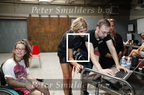 Almere 27 augustus 2019
Estelle Cruijff heeft fotoshoot ( estelle als fotograaf) voor 15 jarig bestaan esther vergeer foundation. Het motto is â€œdurf te dromenâ€