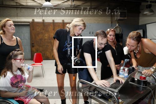 Almere 27 augustus 2019
Estelle Cruijff heeft fotoshoot ( estelle als fotograaf) voor 15 jarig bestaan esther vergeer foundation. Het motto is â€œdurf te dromenâ€