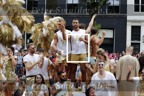 Amsterdam 3 augustus 2019
Gaypride in de grachten van Amsterdam.
Ferry Doedens met vriend