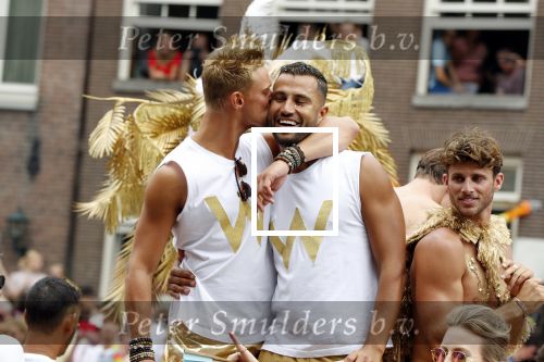 Amsterdam 3 augustus 2019
Gaypride in de grachten van Amsterdam.
Ferry Doedens met vriend