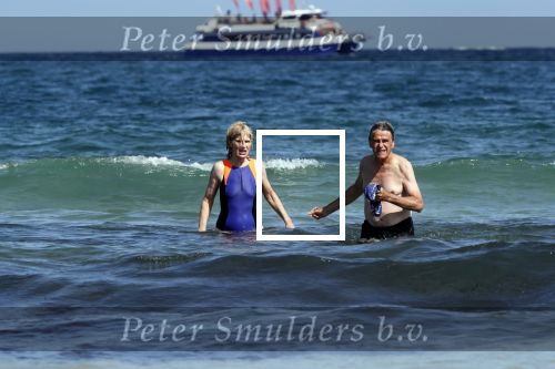 Ibiza 17 augustus 2019
Mieke v d Weij met haar man in zee bij Coco Beach.