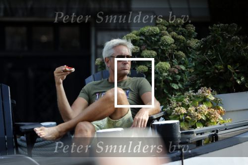 Amsterdam 27 augustus 2019
Mike Kesseler ( vriend Sandra Schuurhof) op zijn woonark