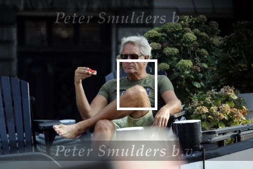 Amsterdam 27 augustus 2019
Mike Kesseler ( vriend Sandra Schuurhof) op zijn woonark