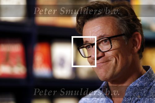Amsterdam 21 augustus 2019
Boekpresentatie Inge Ipenburg. Tim Akkerman ontvangt het eerste exemplaar.
Paul Groot