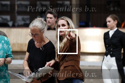 Ermelo 20 augustus 2019
Opnames film whitestar met oa Britt Dekker, Florence Vos Weeda, Kees Boot, Tina de Bruin, Bart Klever, Daniel BoÃ¯ssevain, Tim Douwsma en Peggy Vrijens. Bart Willemsen is de uitvoerend producent.