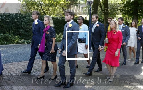 Den Haag 22 augustus 2019
Afscheidsdienst voor prinses Christina op paleis Noordeinde en de koninklijke stallen.
Aanwezig haar Kinderen Bernardo, Nicolas en Juliana alsmede prinses Beatrix prinses Irene prinses Margriet mr Pieter v Vollenhoven Koning Willem Alexander koningin Maxima prinses Mabel prins Constantijn Prinses laurentien en hun kinderen Leonore Claus Casimir Eloise   Prins Carlos  prinses Annemarie prinses Viktoria  Prins Jaime Prinses Carolina met man Albert Brenninkmeijer prinses Margarita met man Tjalling ten cate Prins floris en Prinses Aimee Prins Maurits en Prinses Marilene Prins Pieter Christiaan en Prins Bernhard jr.