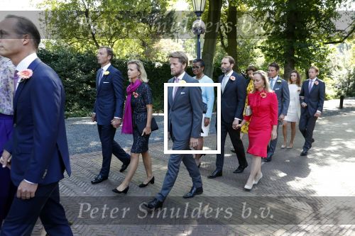 Den Haag 22 augustus 2019
Afscheidsdienst voor prinses Christina op paleis Noordeinde en de koninklijke stallen.
Aanwezig haar Kinderen Bernardo, Nicolas en Juliana alsmede prinses Beatrix prinses Irene prinses Margriet mr Pieter v Vollenhoven Koning Willem Alexander koningin Maxima prinses Mabel prins Constantijn Prinses laurentien en hun kinderen Leonore Claus Casimir Eloise   Prins Carlos  prinses Annemarie prinses Viktoria  Prins Jaime Prinses Carolina met man Albert Brenninkmeijer prinses Margarita met man Tjalling ten cate Prins floris en Prinses Aimee Prins Maurits en Prinses Marilene Prins Pieter Christiaan en Prins Bernhard jr.