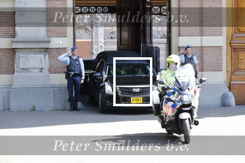 Den Haag 22 augustus 2019
Afscheidsdienst voor prinses Christina op paleis Noordeinde en de koninklijke stallen.
Aanwezig haar Kinderen Bernardo, Nicolas en Juliana alsmede prinses Beatrix prinses Irene prinses Margriet mr Pieter v Vollenhoven Koning Willem Alexander koningin Maxima prinses Mabel prins Constantijn Prinses laurentien en hun kinderen Leonore Claus Casimir Eloise   Prins Carlos  prinses Annemarie prinses Viktoria  Prins Jaime Prinses Carolina met man Albert Brenninkmeijer prinses Margarita met man Tjalling ten cate Prins floris en Prinses Aimee Prins Maurits en Prinses Marilene Prins Pieter Christiaan en Prins Bernhard jr.