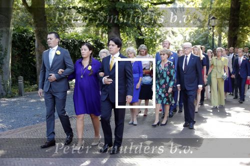 Den Haag 22 augustus 2019
Afscheidsdienst voor prinses Christina op paleis Noordeinde en de koninklijke stallen.
Aanwezig haar Kinderen Bernardo, Nicolas en Juliana alsmede prinses Beatrix prinses Irene prinses Margriet mr Pieter v Vollenhoven Koning Willem Alexander koningin Maxima prinses Mabel prins Constantijn Prinses laurentien en hun kinderen Leonore Claus Casimir Eloise   Prins Carlos  prinses Annemarie prinses Viktoria  Prins Jaime Prinses Carolina met man Albert Brenninkmeijer prinses Margarita met man Tjalling ten cate Prins floris en Prinses Aimee Prins Maurits en Prinses Marilene Prins Pieter Christiaan en Prins Bernhard jr.