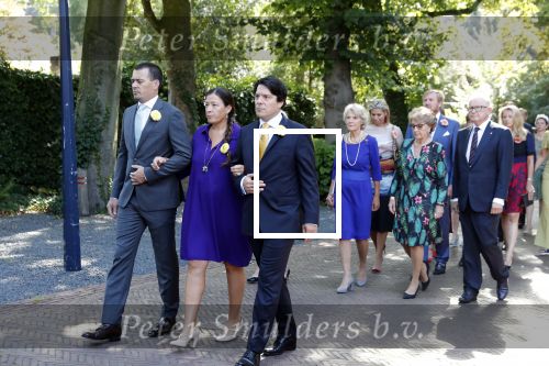 Den Haag 22 augustus 2019
Afscheidsdienst voor prinses Christina op paleis Noordeinde en de koninklijke stallen.
Aanwezig haar Kinderen Bernardo, Nicolas en Juliana alsmede prinses Beatrix prinses Irene prinses Margriet mr Pieter v Vollenhoven Koning Willem Alexander koningin Maxima prinses Mabel prins Constantijn Prinses laurentien en hun kinderen Leonore Claus Casimir Eloise   Prins Carlos  prinses Annemarie prinses Viktoria  Prins Jaime Prinses Carolina met man Albert Brenninkmeijer prinses Margarita met man Tjalling ten cate Prins floris en Prinses Aimee Prins Maurits en Prinses Marilene Prins Pieter Christiaan en Prins Bernhard jr.