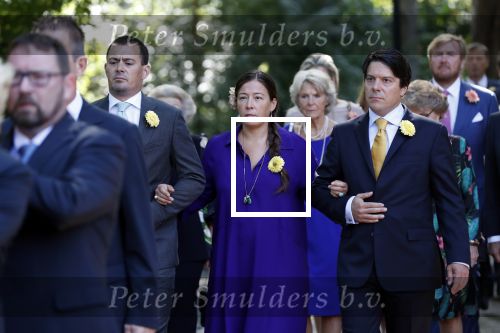 Den Haag 22 augustus 2019
Afscheidsdienst voor prinses Christina op paleis Noordeinde en de koninklijke stallen.
Aanwezig haar Kinderen Bernardo, Nicolas en Juliana alsmede prinses Beatrix prinses Irene prinses Margriet mr Pieter v Vollenhoven Koning Willem Alexander koningin Maxima prinses Mabel prins Constantijn Prinses laurentien en hun kinderen Leonore Claus Casimir Eloise   Prins Carlos  prinses Annemarie prinses Viktoria  Prins Jaime Prinses Carolina met man Albert Brenninkmeijer prinses Margarita met man Tjalling ten cate Prins floris en Prinses Aimee Prins Maurits en Prinses Marilene Prins Pieter Christiaan en Prins Bernhard jr.