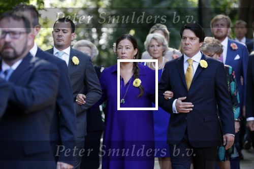 Den Haag 22 augustus 2019
Afscheidsdienst voor prinses Christina op paleis Noordeinde en de koninklijke stallen.
Aanwezig haar Kinderen Bernardo, Nicolas en Juliana alsmede prinses Beatrix prinses Irene prinses Margriet mr Pieter v Vollenhoven Koning Willem Alexander koningin Maxima prinses Mabel prins Constantijn Prinses laurentien en hun kinderen Leonore Claus Casimir Eloise   Prins Carlos  prinses Annemarie prinses Viktoria  Prins Jaime Prinses Carolina met man Albert Brenninkmeijer prinses Margarita met man Tjalling ten cate Prins floris en Prinses Aimee Prins Maurits en Prinses Marilene Prins Pieter Christiaan en Prins Bernhard jr.