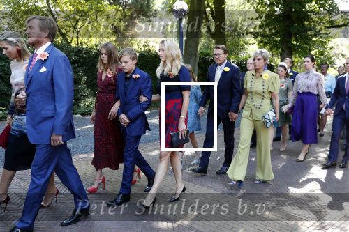 Den Haag 22 augustus 2019
Afscheidsdienst voor prinses Christina op paleis Noordeinde en de koninklijke stallen.
Aanwezig haar Kinderen Bernardo, Nicolas en Juliana alsmede prinses Beatrix prinses Irene prinses Margriet mr Pieter v Vollenhoven Koning Willem Alexander koningin Maxima prinses Mabel prins Constantijn Prinses laurentien en hun kinderen Leonore Claus Casimir Eloise   Prins Carlos  prinses Annemarie prinses Viktoria  Prins Jaime Prinses Carolina met man Albert Brenninkmeijer prinses Margarita met man Tjalling ten cate Prins floris en Prinses Aimee Prins Maurits en Prinses Marilene Prins Pieter Christiaan en Prins Bernhard jr.