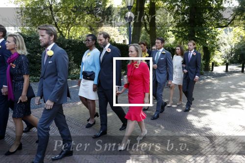Den Haag 22 augustus 2019
Afscheidsdienst voor prinses Christina op paleis Noordeinde en de koninklijke stallen.
Aanwezig haar Kinderen Bernardo, Nicolas en Juliana alsmede prinses Beatrix prinses Irene prinses Margriet mr Pieter v Vollenhoven Koning Willem Alexander koningin Maxima prinses Mabel prins Constantijn Prinses laurentien en hun kinderen Leonore Claus Casimir Eloise   Prins Carlos  prinses Annemarie prinses Viktoria  Prins Jaime Prinses Carolina met man Albert Brenninkmeijer prinses Margarita met man Tjalling ten cate Prins floris en Prinses Aimee Prins Maurits en Prinses Marilene Prins Pieter Christiaan en Prins Bernhard jr.